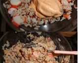 Foto del paso 4 de la receta: Ensalada de arroces con fresones y langostinos