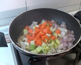 Foto del paso 4 de la receta: Carrilleras de cerdo guisadas al vino tinto