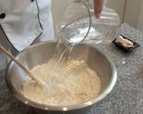 Foto del paso 3 de la receta: Cómo amasar pan a mano