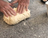 Foto del paso 4 de la receta: Cómo amasar pan a mano