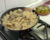 Foto del paso 6 de la receta: Farfalle salteadas con setas variadas