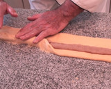 Foto del paso 7 de la receta: Roscón de mazapán