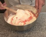 Foto del paso 5 de la receta: Helado cremoso de fresas
