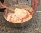 Foto del paso 5 de la receta: Helado cremoso de fresas