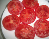 Foto del paso 1 de la receta: Rodajas de tomate abuñoladas