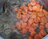 Foto del paso 3 de la receta: Lengua con cebollas y zanahorias