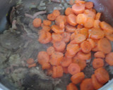 Foto del paso 3 de la receta: Lengua con cebollas y zanahorias