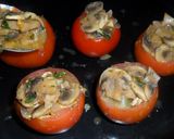 Foto del paso 3 de la receta: Tomates asados con pétalos crujientes