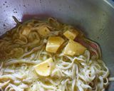 Foto del paso 3 de la receta: Tortilla con sobrantes de tallarines