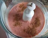 Foto del paso 1 de la receta: Espuma de plátano, pera y fresas