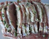Foto del paso 2 de la receta: Lomo relleno con salsa de vino y verdura