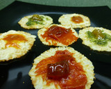 Foto del paso 1 de la receta: Galletas de queso con cremas saladas