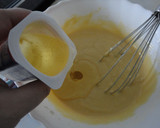 Foto del paso 3 de la receta: Bizcocho de yogur y arándanos