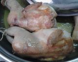 Foto del paso 1 de la receta: Codornices con jamón y verduras al vino Cartojal