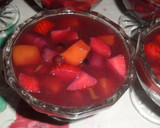 Foto del paso 4 de la receta: Gelatina multifrutal con yogurt griego