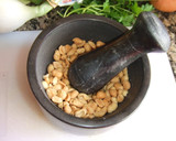 Foto del paso 1 de la receta: Pechuga de pollo al curry con cacahuetes