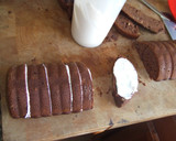 Foto del paso 7 de la receta: Pastel de chocolate con nata de canela y bombones de marron glacé