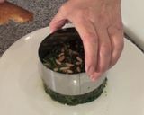 Foto del paso 9 de la receta: Espinacas con bacon, piñones y pasas