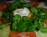 Foto del paso 5 de la receta: Huevos al nido con ensalada