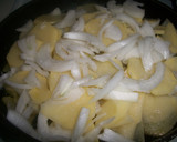 Foto del paso 1 de la receta: Patatas a lo pobre al vino blanco