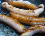 Foto del paso 4 de la receta: Salchichas de pollo, con tomate y champiñón