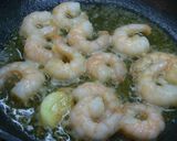 Foto del paso 2 de la receta: Pinchito de champi y langostino