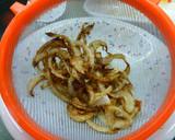Foto del paso 4 de la receta: Solomillo de cerdo con pimientos y crujiente de cebolla