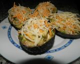 Foto del paso 4 de la receta: Aguacates rellenos de pollo y beicon