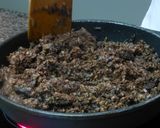 Foto del paso 2 de la receta: Milhojas de patata confitada, morcilla y manzana caramelizada