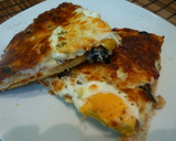 Foto del paso 5 de la receta: Pizza de jamón ibérico y huevos fritos