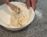 Foto del paso 1 de la receta: Coca con piñones