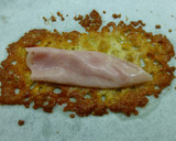Foto del paso 2 de la receta: Canapés rollo de queso con jamón york
