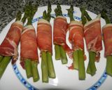 Foto del paso 3 de la receta: Espárragos verdes con jamón serrano