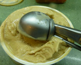 Foto del paso 1 de la receta: Batido dulce de leche con nata, caramelo y almendras