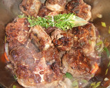 Foto del paso 3 de la receta: Rabo de vaca guisado con Oporto al aroma de canela
