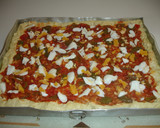 Foto del paso 13 de la receta: Coca salada de tomate atún y huevo