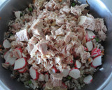 Foto del paso 3 de la receta: Ensalada de arroz y surimi de langostino