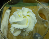 Foto del paso 2 de la receta: Batido de café con nata y coco caramelizado