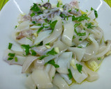 Foto del paso 2 de la receta: Ensalada de calamares y langostinos