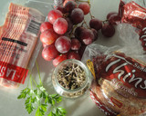 Foto del paso 2 de la receta: Sándwich doble de bacon y uvas