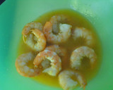 Foto del paso 2 de la receta: Brochetas de langostino marinado