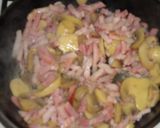 Foto del paso 2 de la receta: Ensalada de pasta con salteado de bacon y champiñones