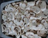 Foto del paso 3 de la receta: Chuletas de aguja al horno con champiñones