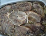 Foto del paso 4 de la receta: Chuletas de aguja al horno con champiñones