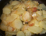 Foto del paso 1 de la receta: Patatas panaderas con ajos al pimentón de La Vera dulce