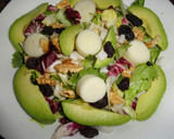 Foto del paso 2 de la receta: Ensalada con aguacate, palmitos y frutos secos