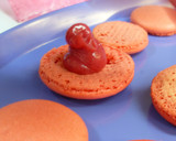 Foto del paso 2 de la receta: Macarons con chocolate blanco de fresa