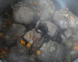 Foto del paso 4 de la receta: Lentejas con carrilleras al vino