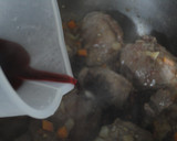 Foto del paso 5 de la receta: Lentejas con carrilleras al vino