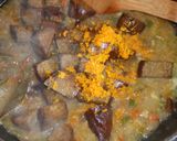 Foto del paso 1 de la receta: Seitán guisado a la naranja con puré de nabos y guisantes